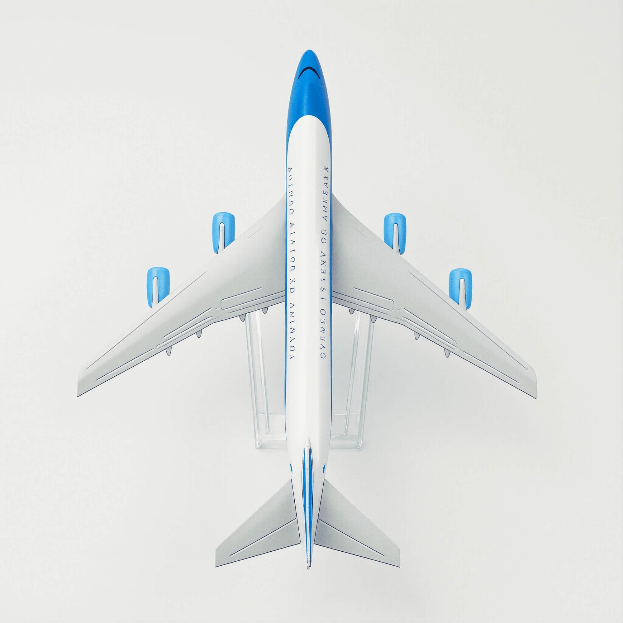 Boeing 747 “USA One” 1:400 Scale Diecast Aircraft Model – Collector’s Edition for True Aviation Fans