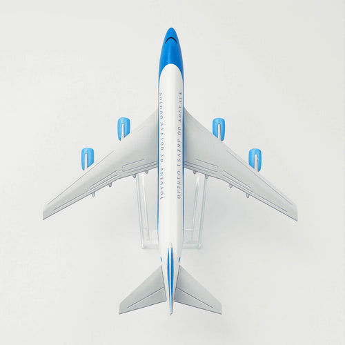 Boeing 747 “USA One” 1:400 Scale Diecast Aircraft Model – Collector’s Edition for True Aviation Fans