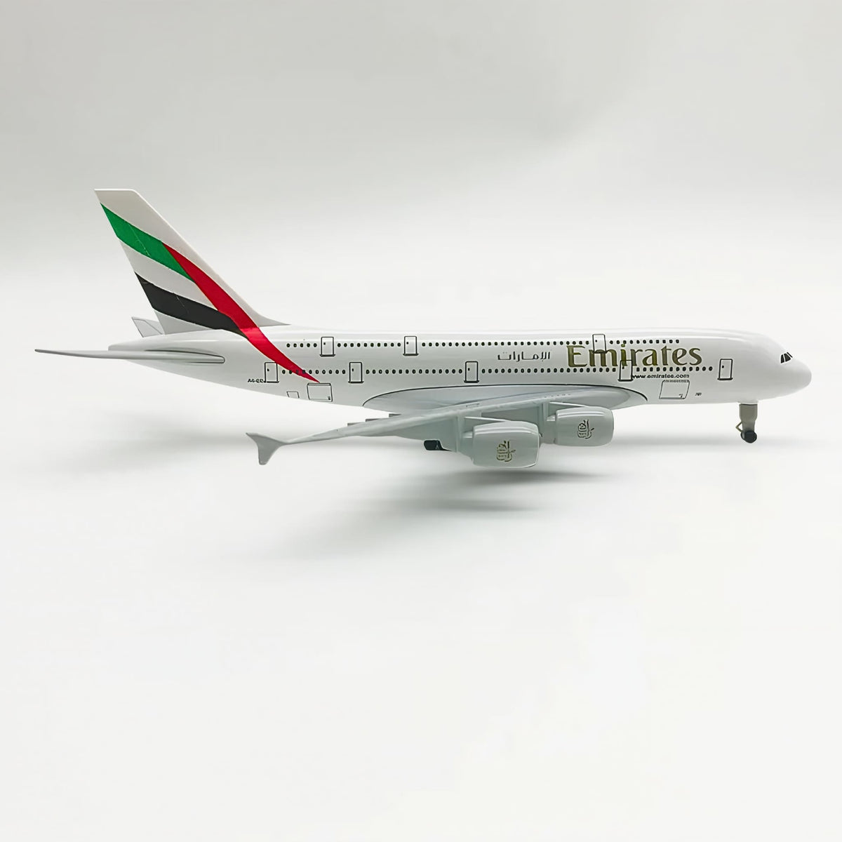 Emirates Airbus A380 1:300 Scale Diecast Aircraft Model – Collector’s Edition for True Aviation Fans