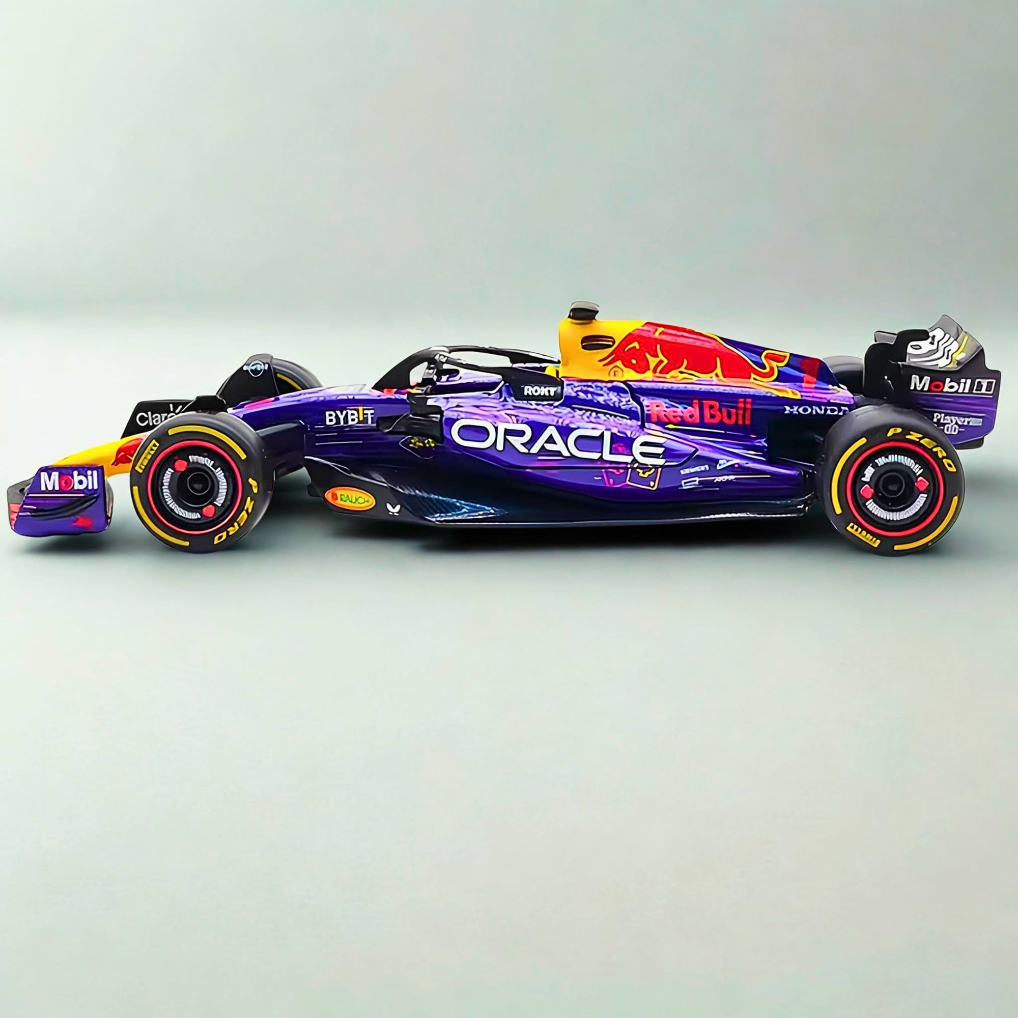 Red Bull RB19 – 1:43 Scale Diecast Collectible for F1 Legacy Enthusiasts