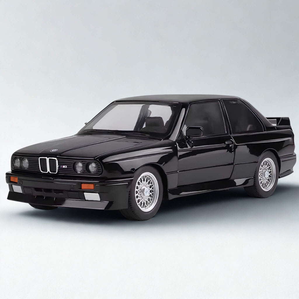 BMW M3 E30 Streetcar Edition 1:24