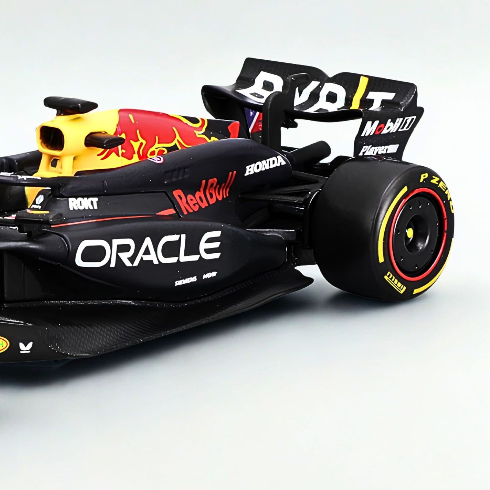 F1 1:43 Scale Red Bull RB20 Diecast Model Car – Max Verstappen