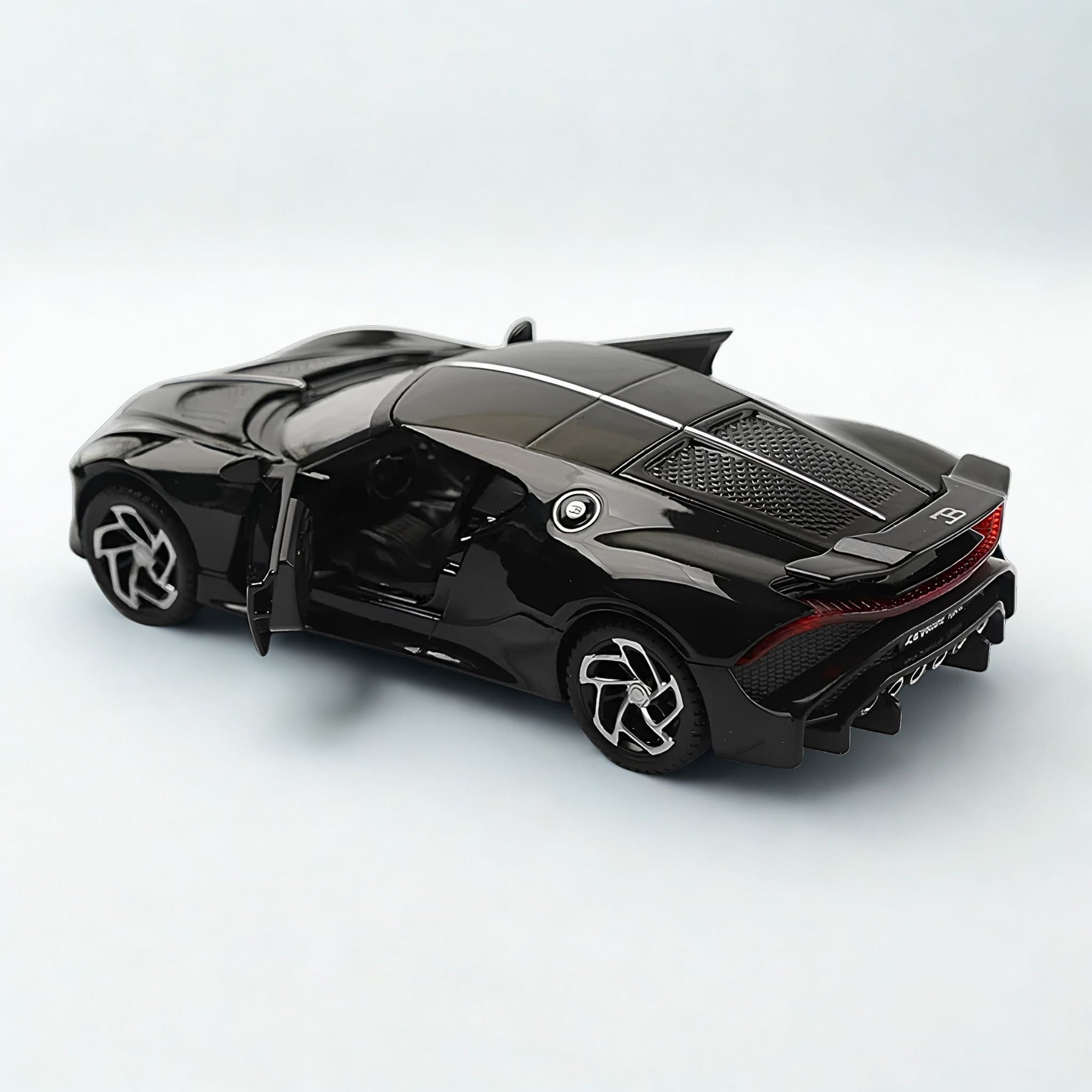 Bugatti La Voiture Noire – 1:32 Scale Diecast Collector’s Edition