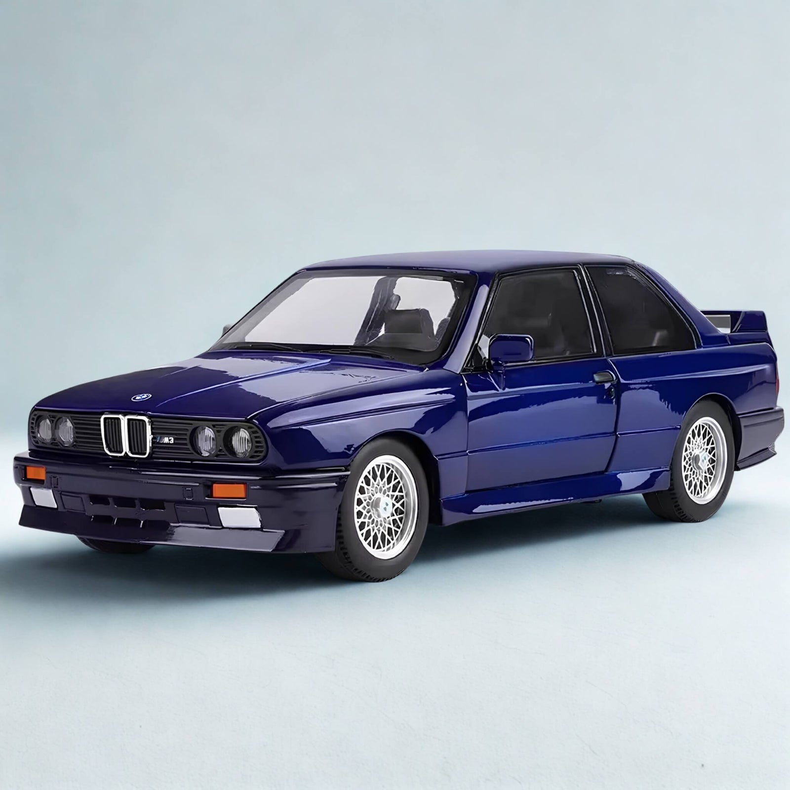 BMW M3 E30 Streetcar Edition 1:24
