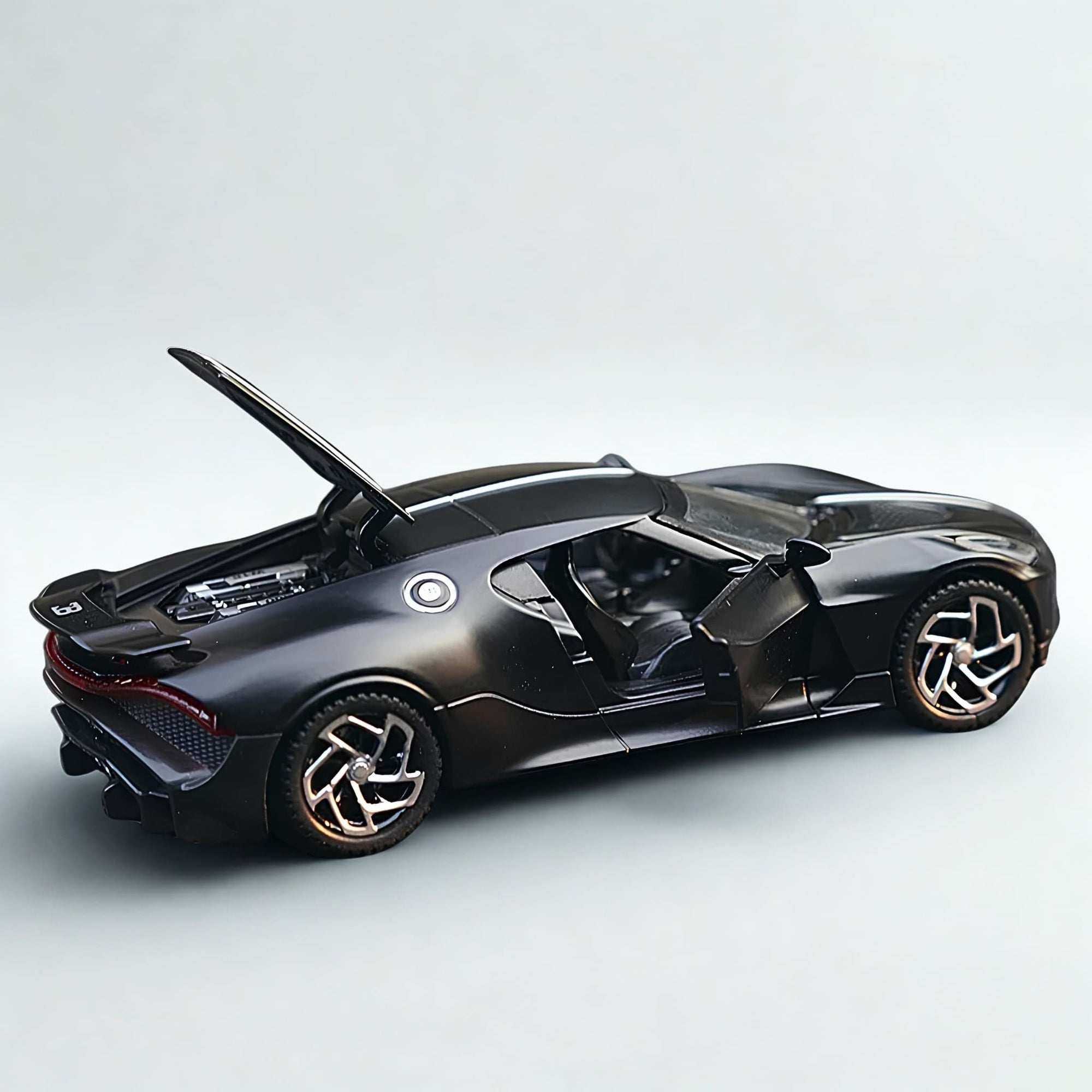 Bugatti La Voiture Noire – 1:32 Scale Diecast Collector’s Edition