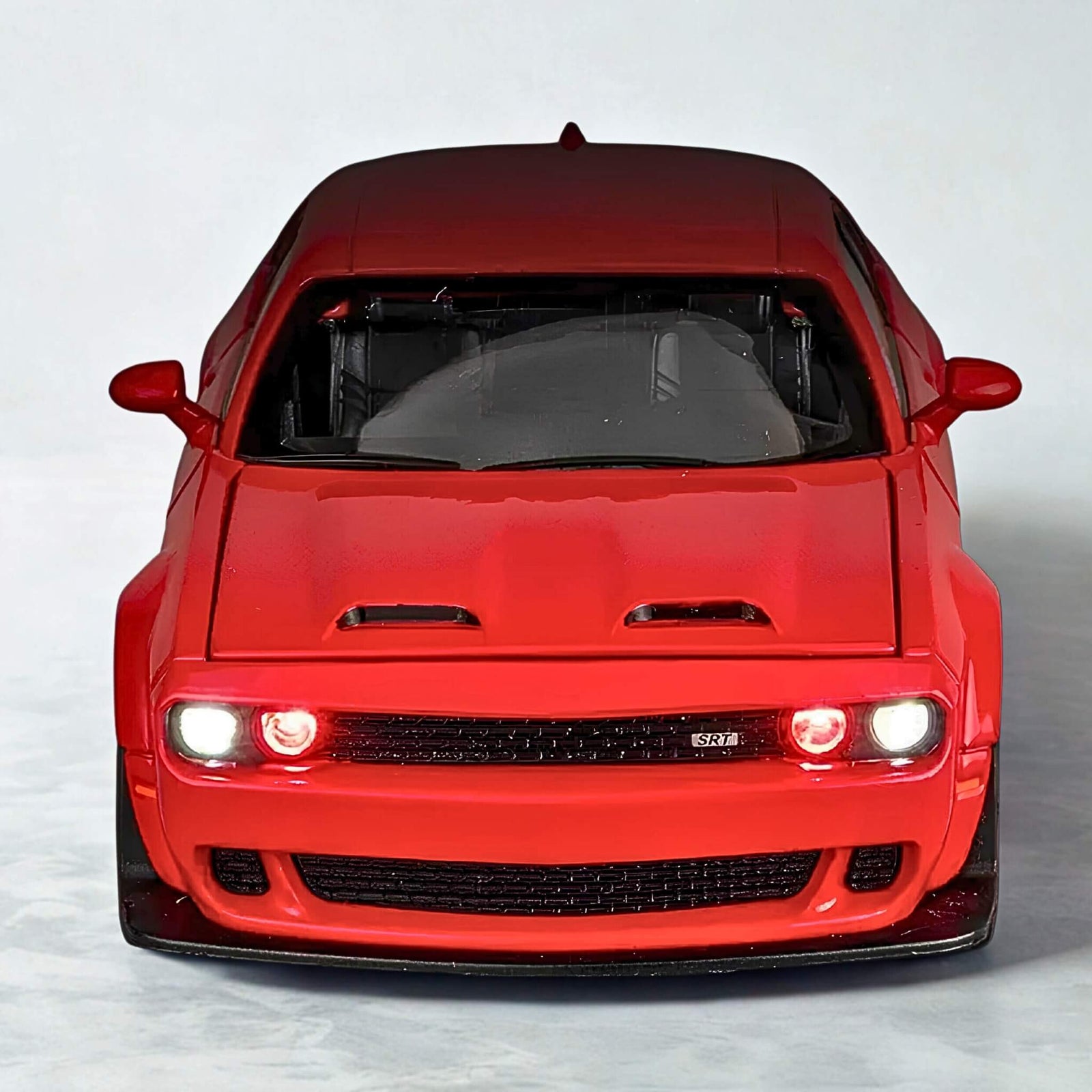 Dodge Challenger Hellcat 1:32