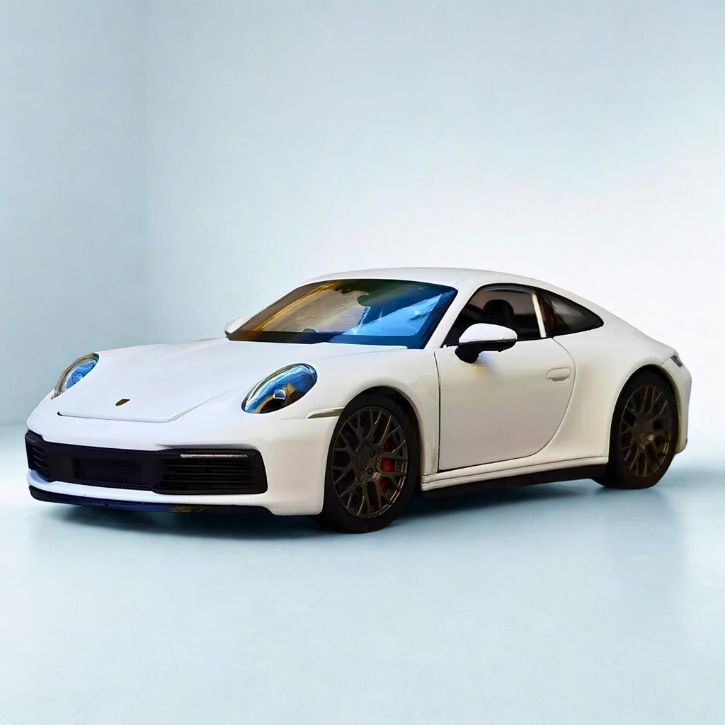 Porsche 911 Carrera 4S 1:24
