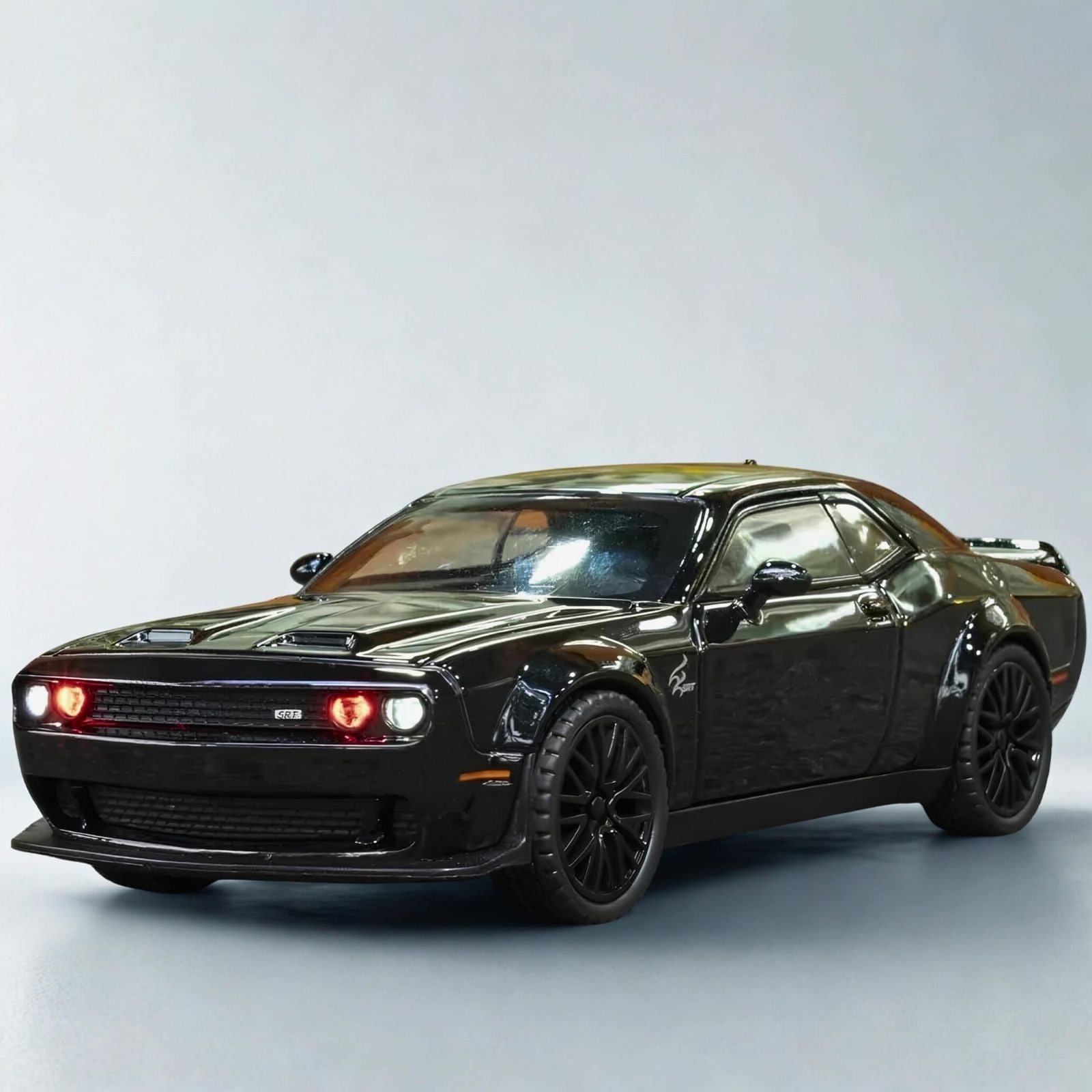 Dodge Challenger Hellcat 1:32