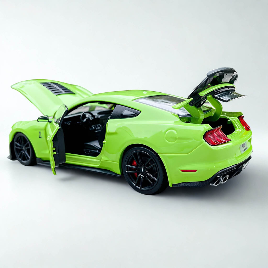 Ford Mustang Shelby GT500 1:24